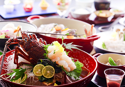 Gourmet kaiseki meals featuring local ingredients, like Awaji beef and Naruto red snapper, in both Japanese and Western styles